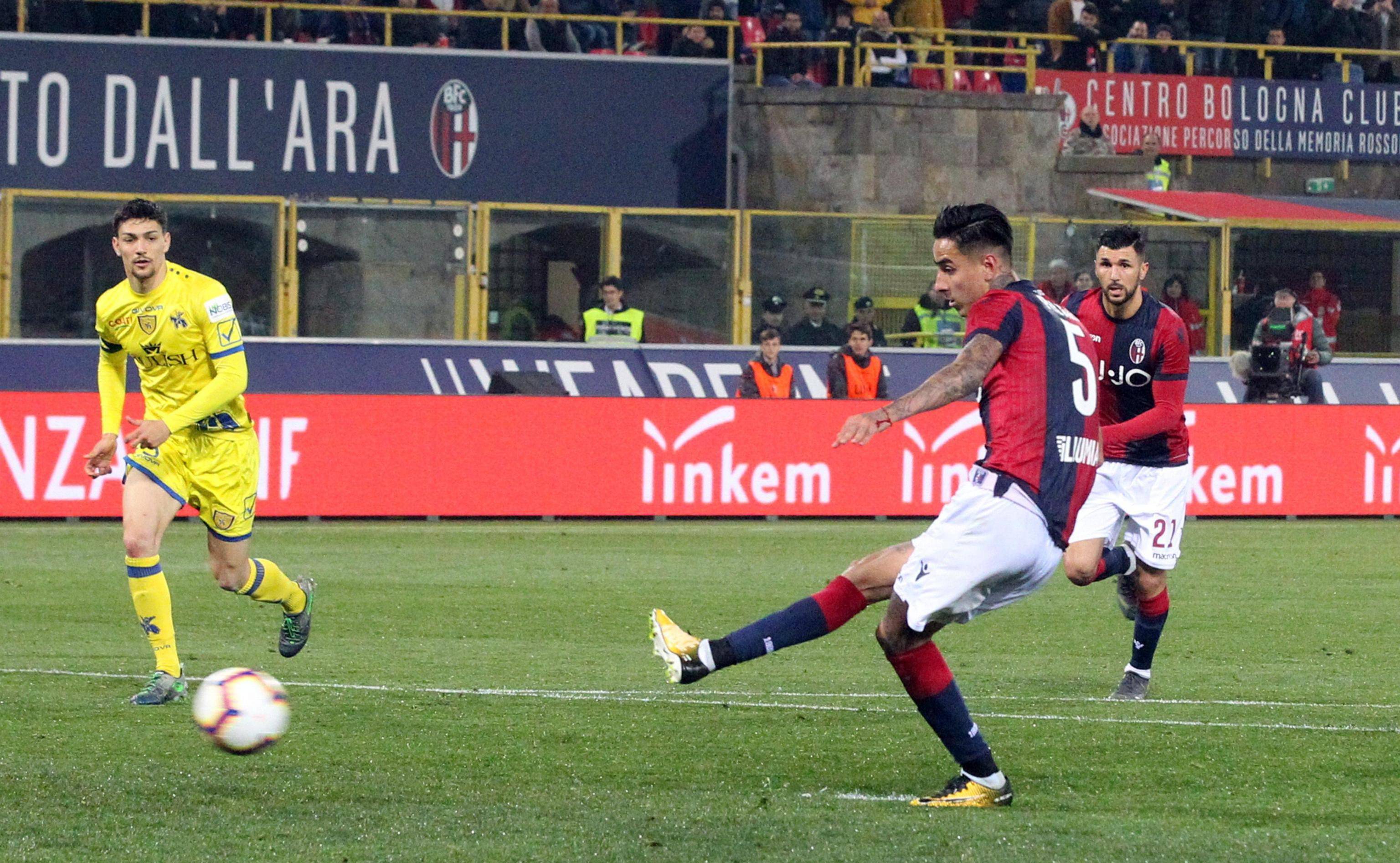 拉齐奥训练开放日,转会期遗憾出局引欢呼,意甲在即,轮换策略成焦点(运动训练学心得体会1000字) 拉齐奥训练开放日,转会期遗憾出局引欢呼,意甲在即,轮换策略成焦点(运动训练学心得体会1000字)