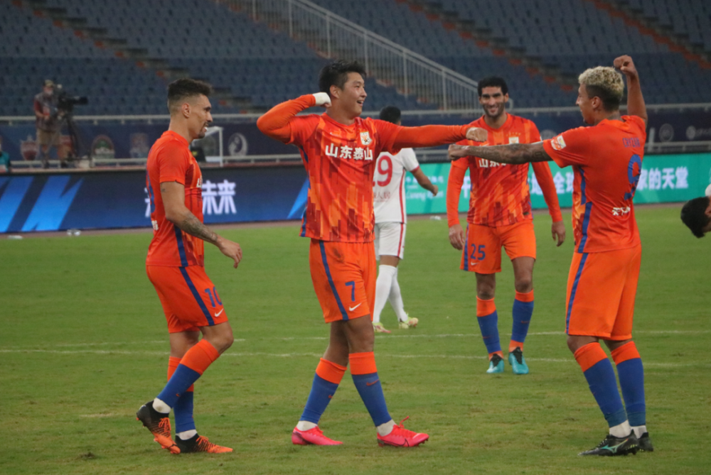 赛地聚焦——欧联今夜热度飙升，波特兰开拓者伤情更新，悬念犹存，数据趋势出现新变化(欧国联伤情最新进展)