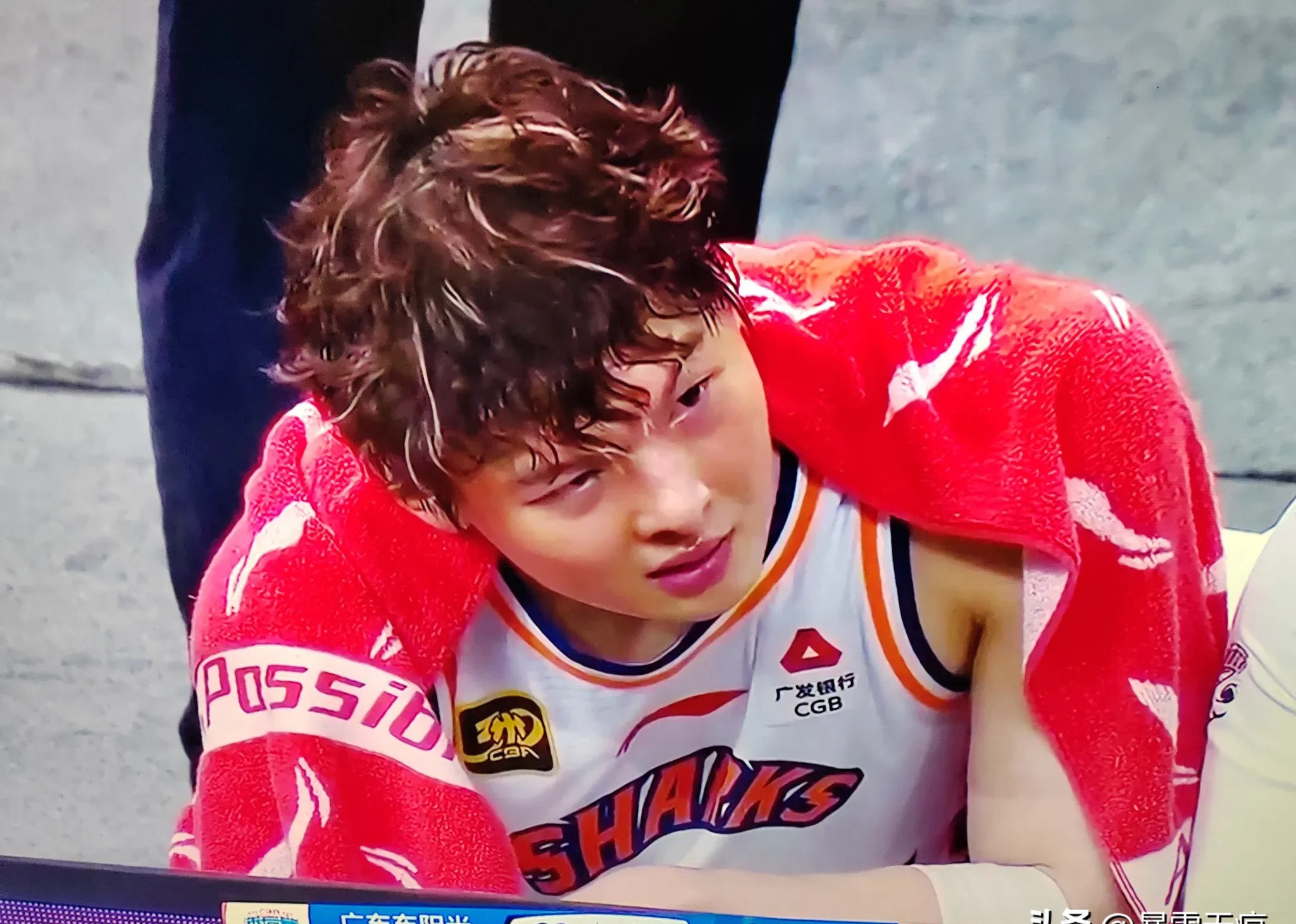 关于瓦伦西亚冲刺阶段队长鼓劲；志在CBA季后赛名次提升；话题不断；年轻球员得到机会的信息