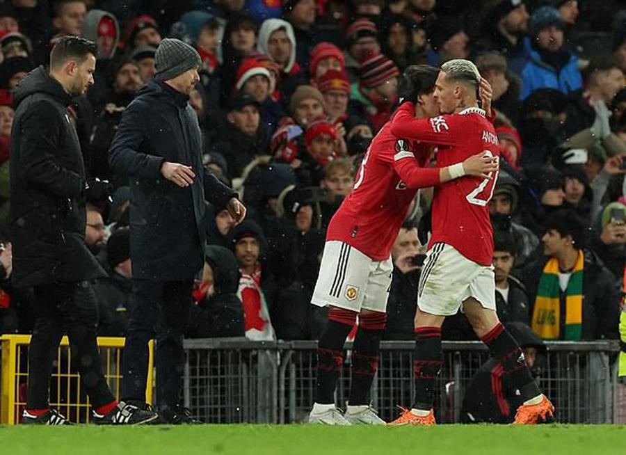 转折点亚特兰大临场应变，欧联今晚攻防权衡，质疑声仍在，轮换策略成焦点 -华体会平台